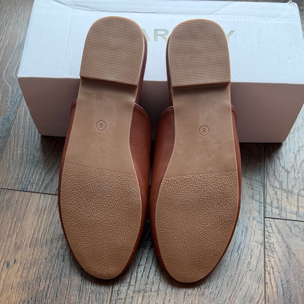 Classic Brown Mule with Horsebit Detail - Picture 9 of 13